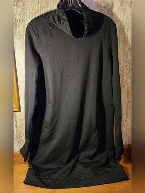 Fabletics Black Long-Sleeve Hooded Tunic Top